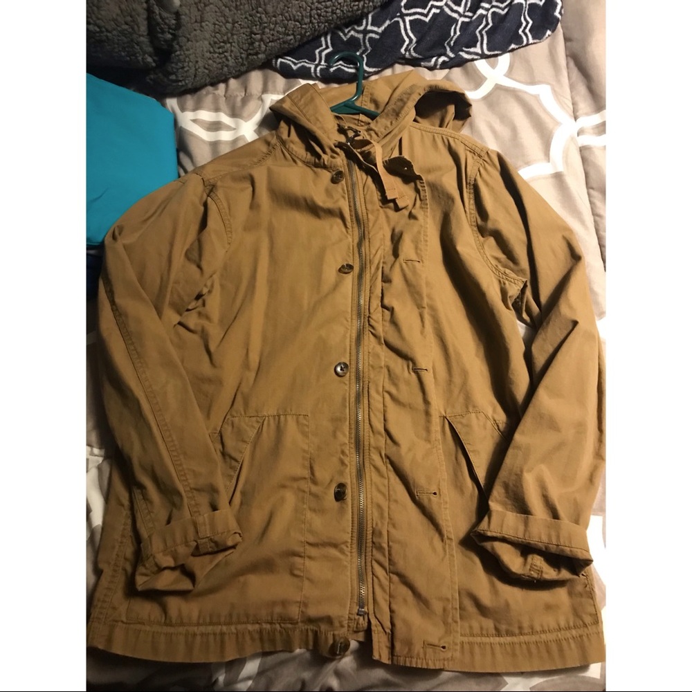 Gap tan jacket hooded EUC